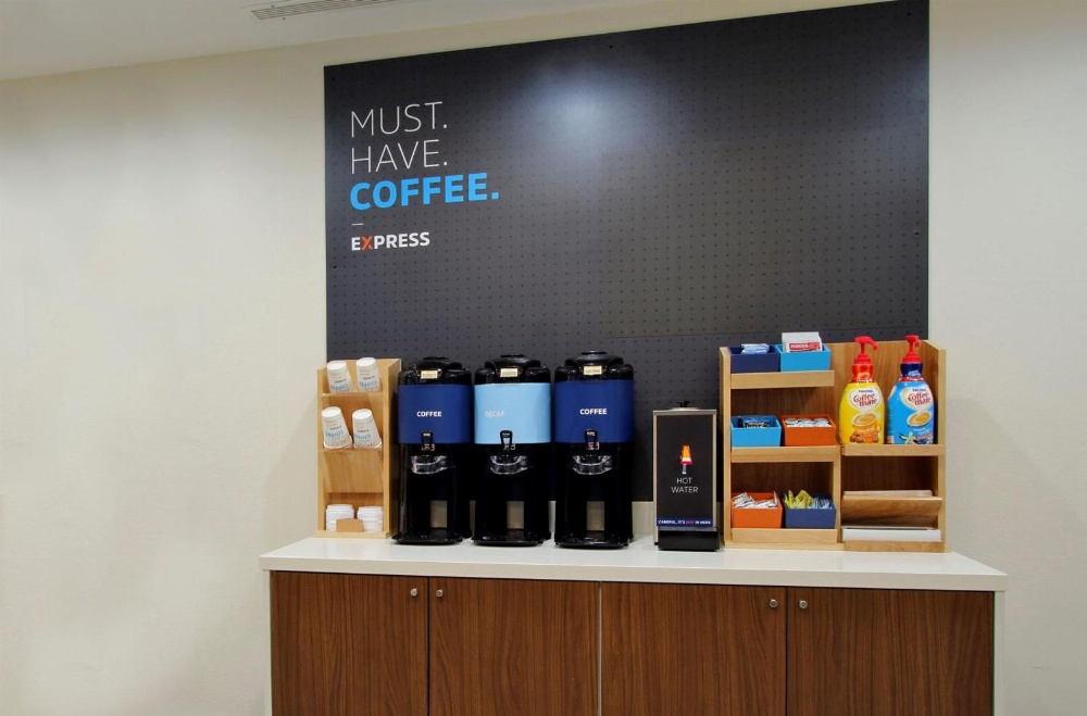 Holiday Inn Express Hotel & Suites Tucson Main image